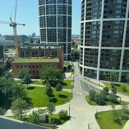 Apartament Sky Park By Zaha Hadid- Modern With Garage Bratysława