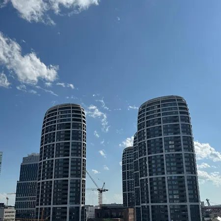 Sky Park By Zaha Hadid- Modern With Garage Διαμέρισμα Μπρατισλάβα