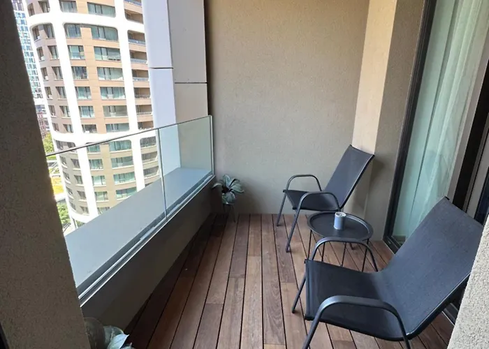 Sky Park By Zaha Hadid- Modern With Garage Μπρατισλάβα